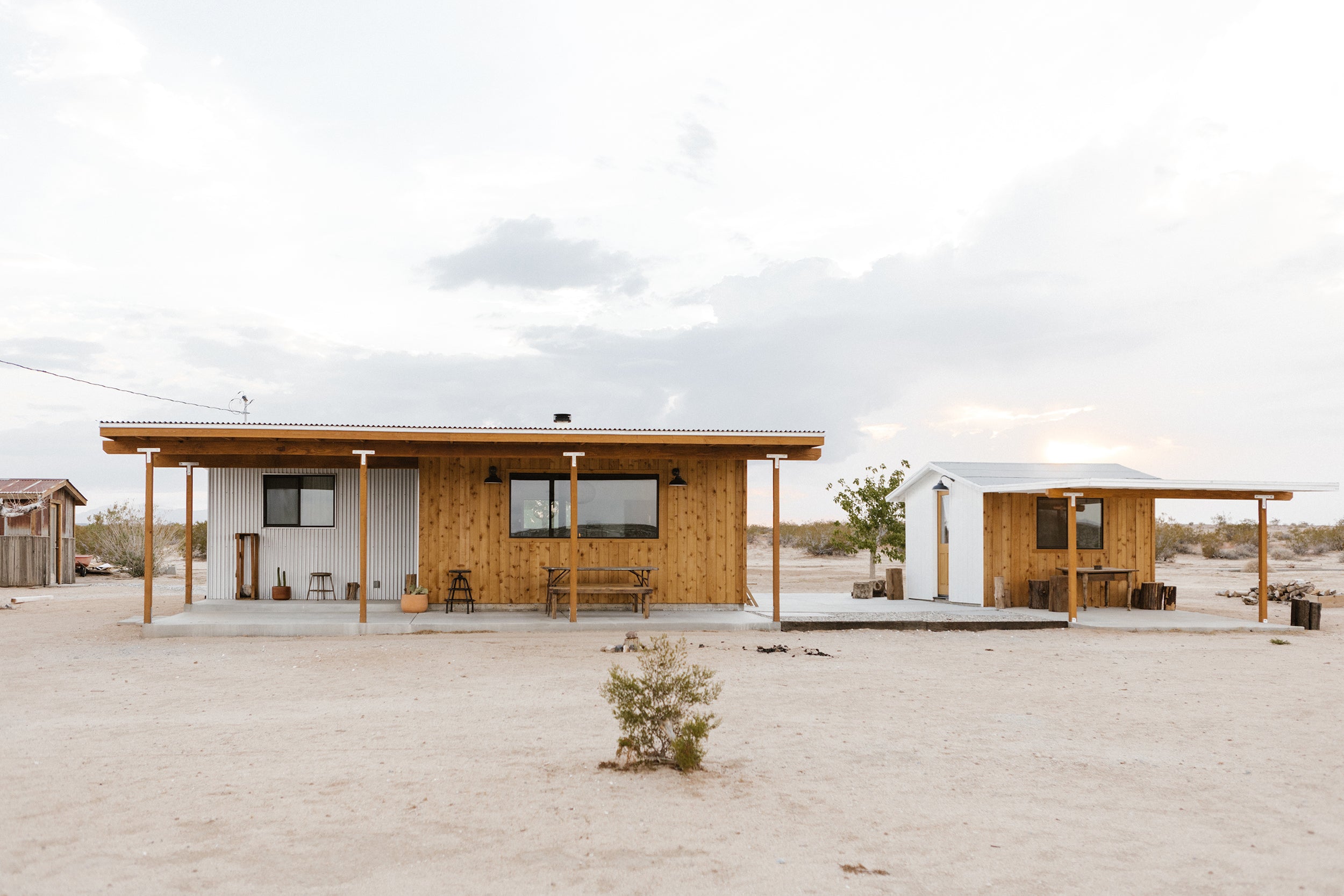 Little Jo Cabin in Joshua Tree, CA - Front of cabin