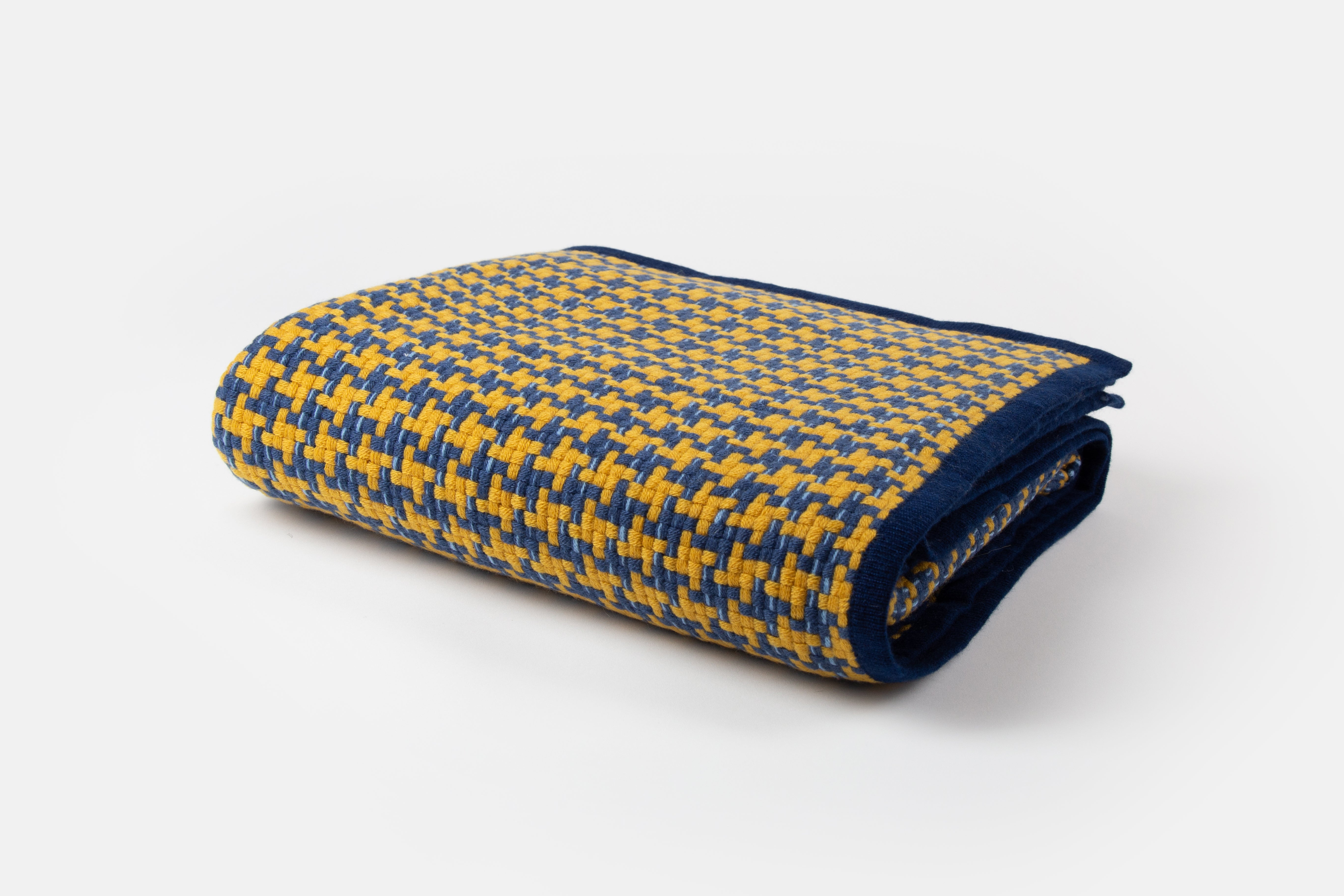 Cashmere Houndstooth Throw Blanket