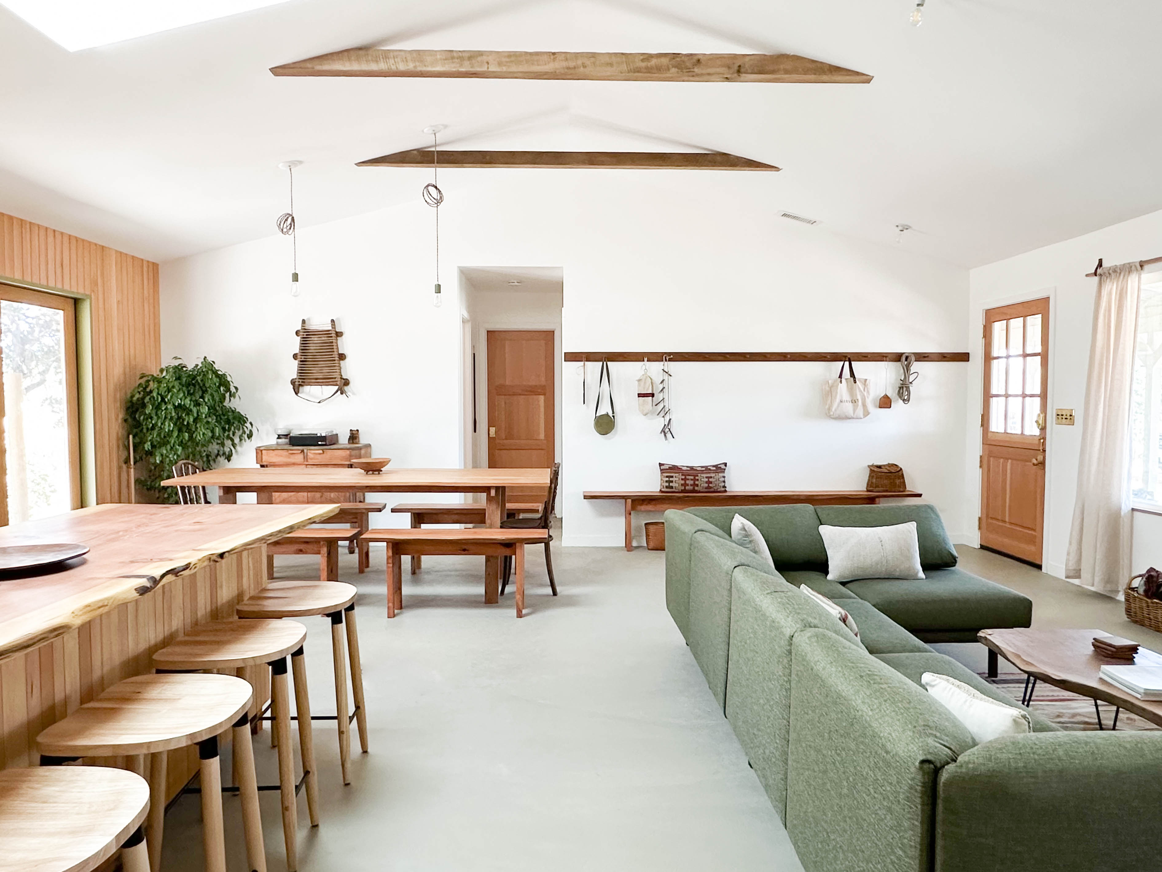 Campover Ranch living room in Paso Robles, California
