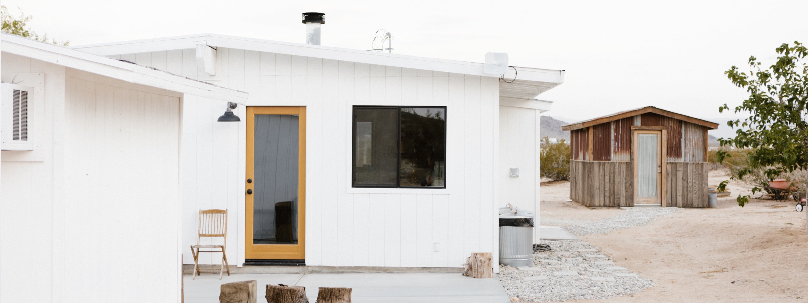 Little Jo Cabin in Joshua Tree, CA - Side View