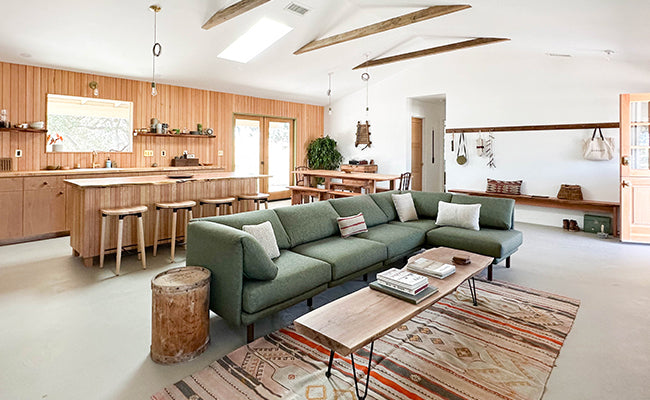 Campover Ranch main living room, kitchen and dining area