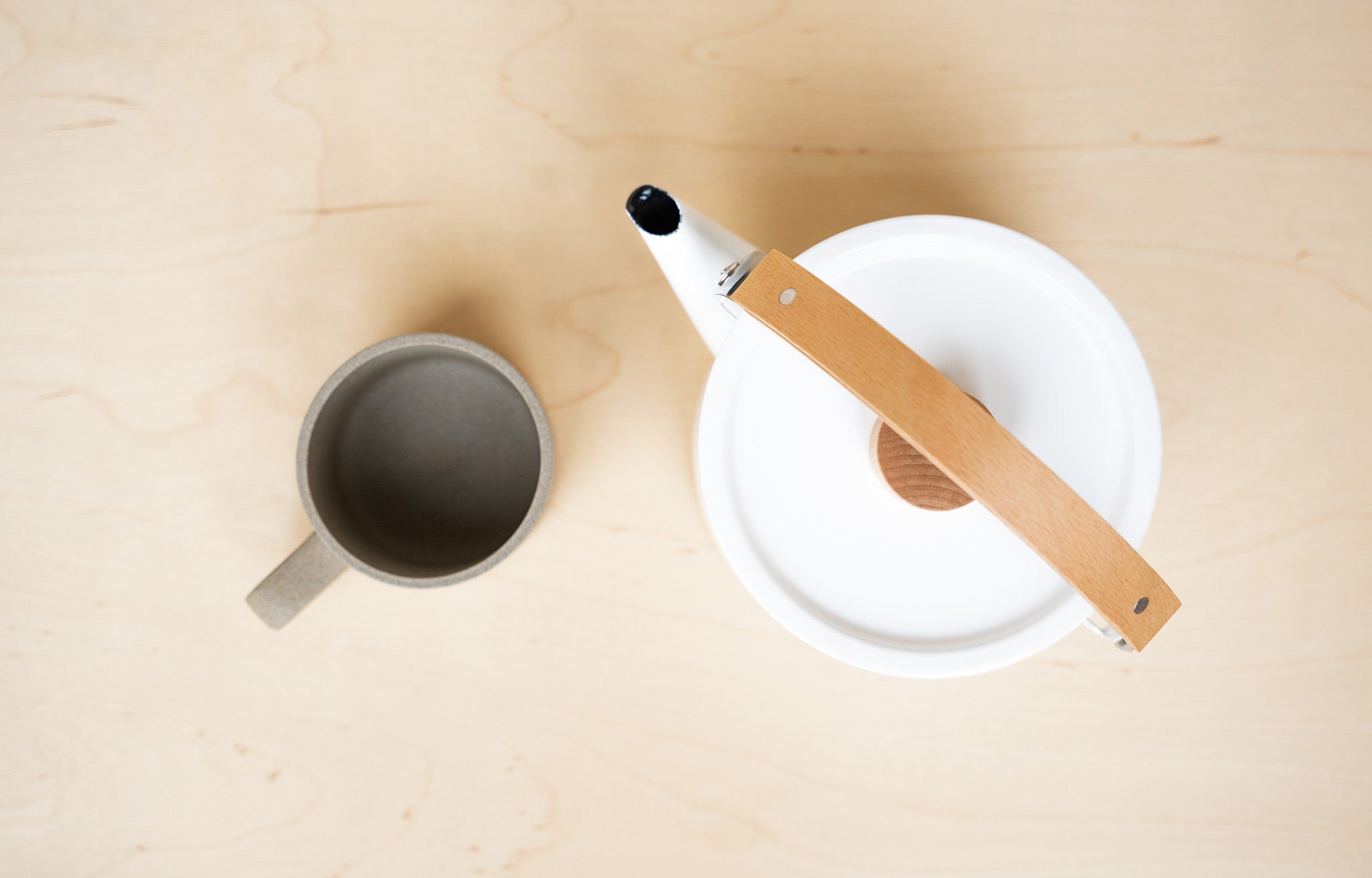 Japanese Tea Kettle Maple Handle | lifestyle