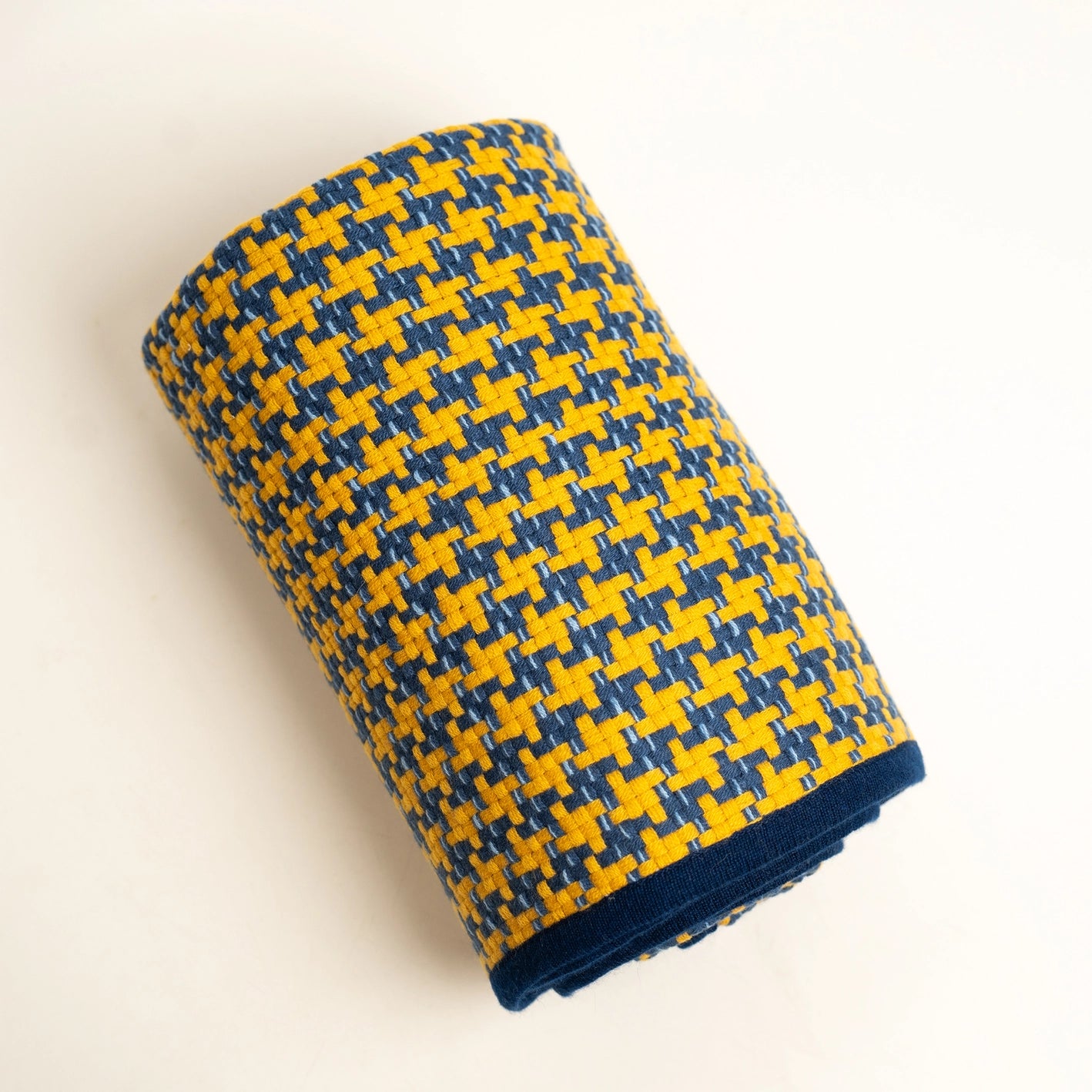 Cashmere Houndstooth Throw Blanket