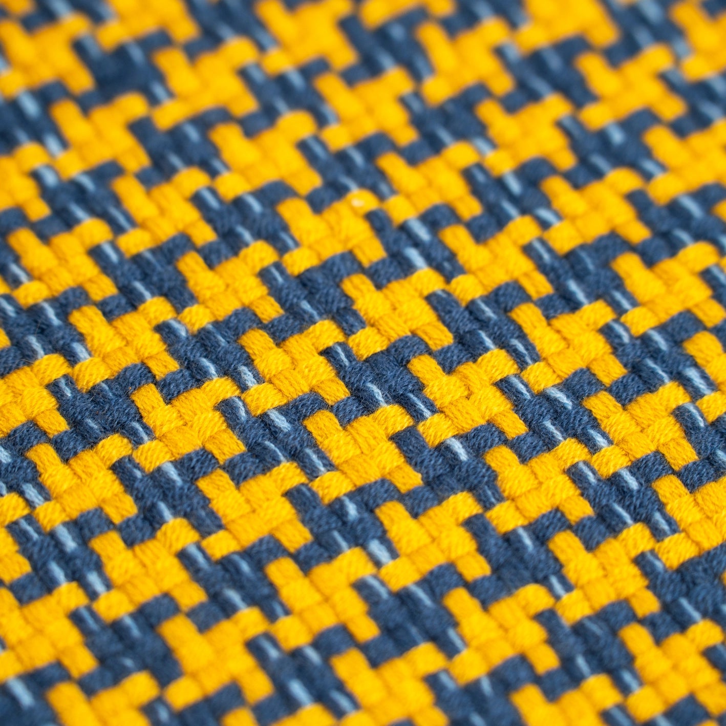 Cashmere Houndstooth Throw Blanket