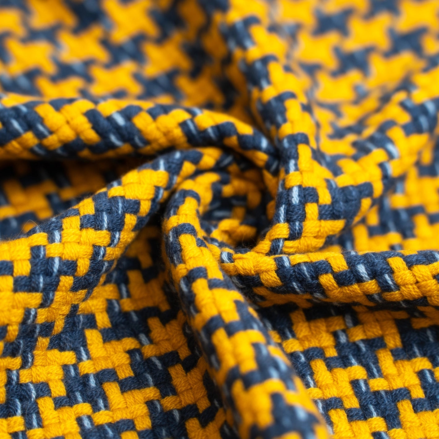 Cashmere Houndstooth Throw Blanket