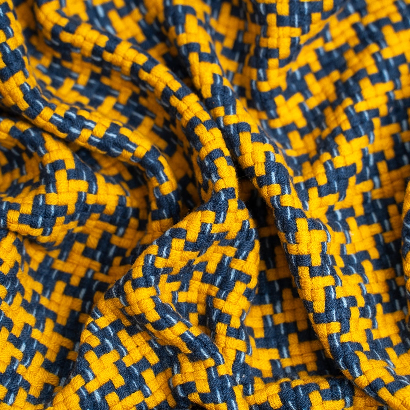 Cashmere Houndstooth Throw Blanket