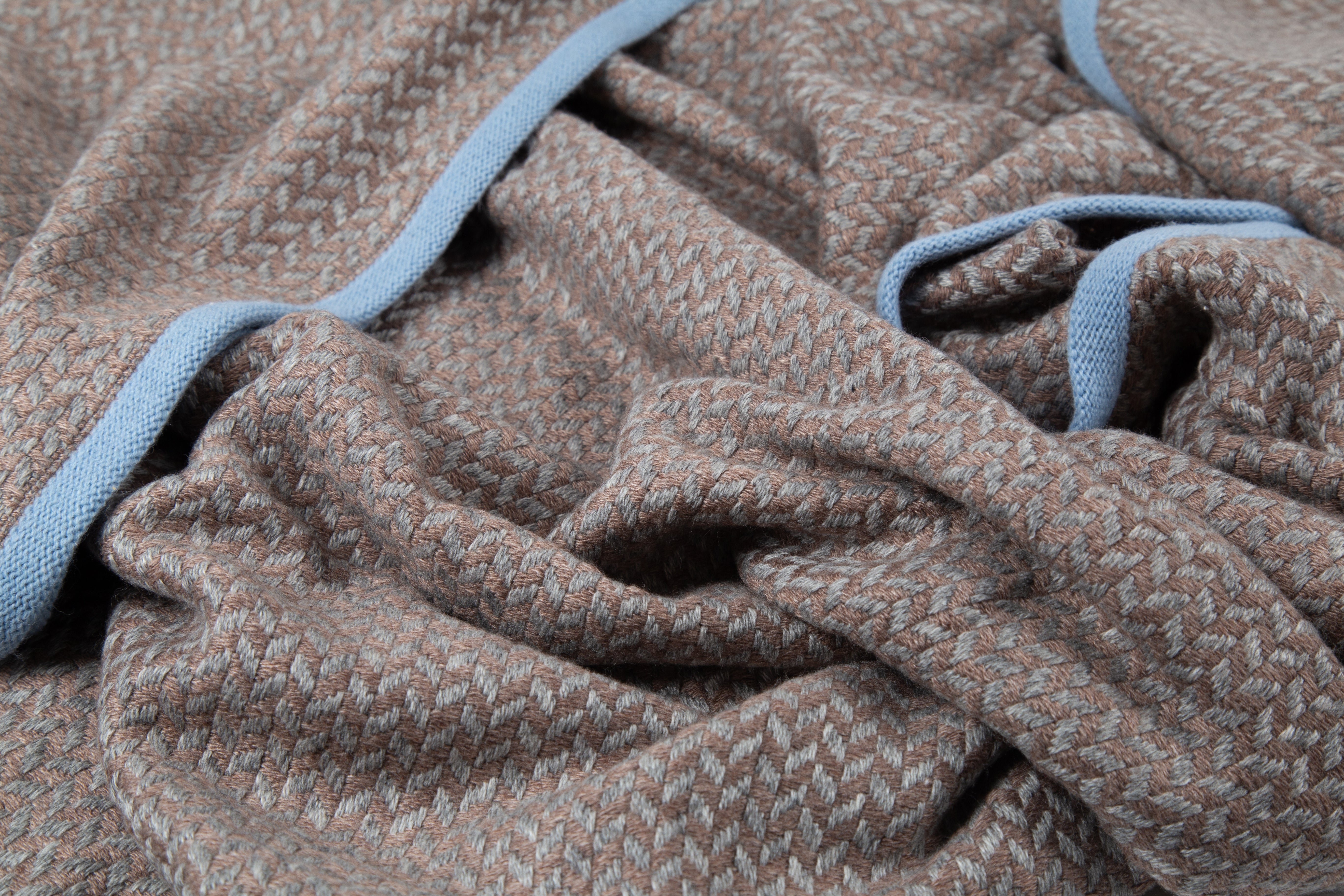 Cashmere ZigZag Throw Blanket - Grey + Blue