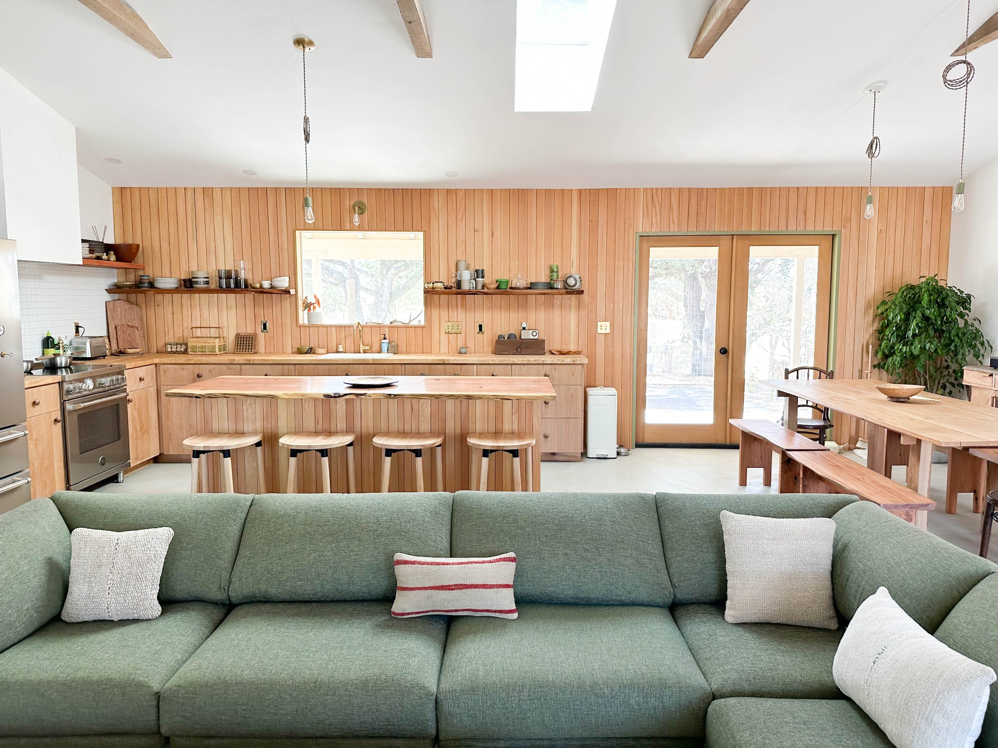 Kitchen and dining area at Campover Ranch in Paso Robles, California