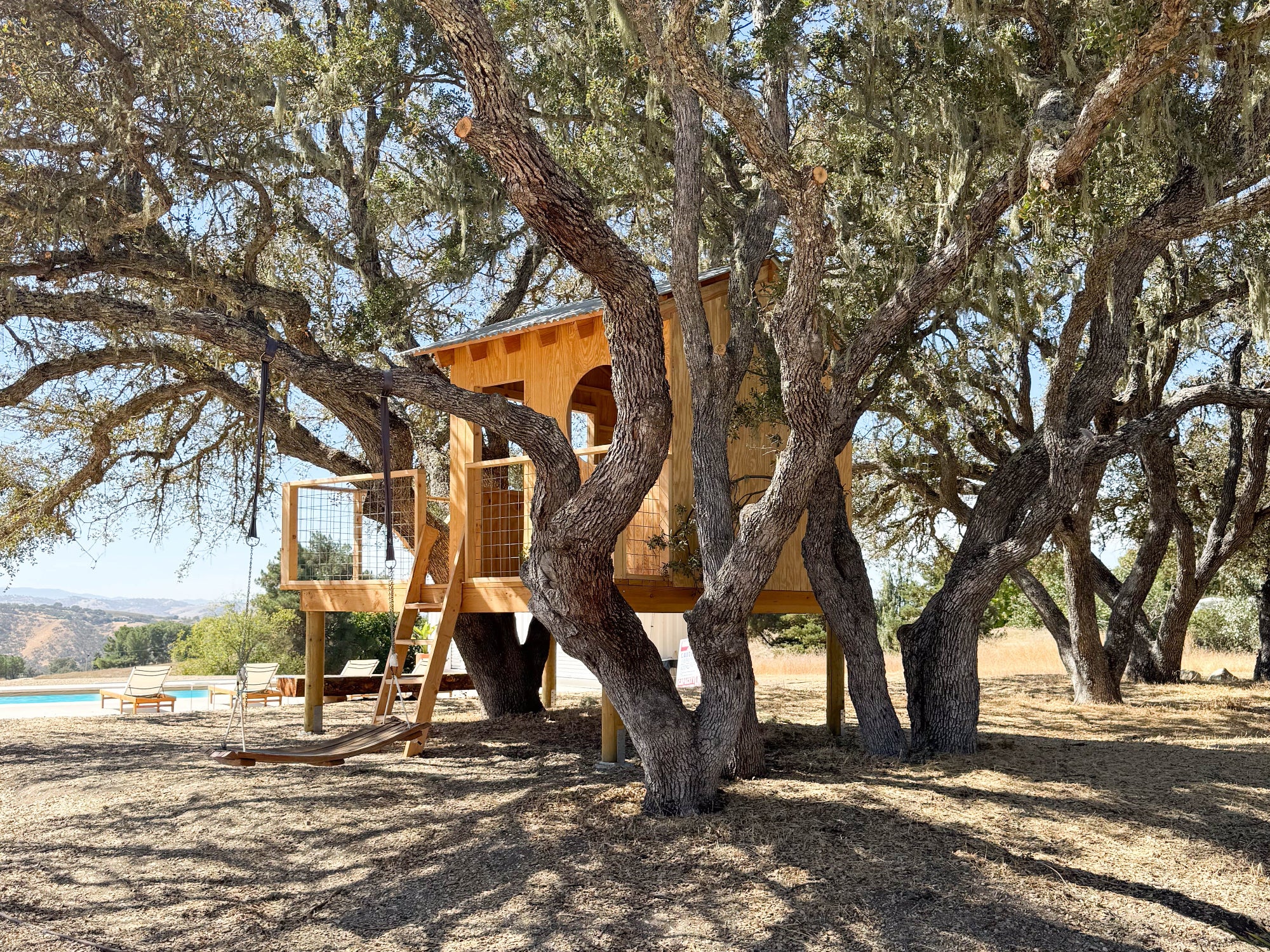 Tree house at Campover Ranch in Paso Robles, California