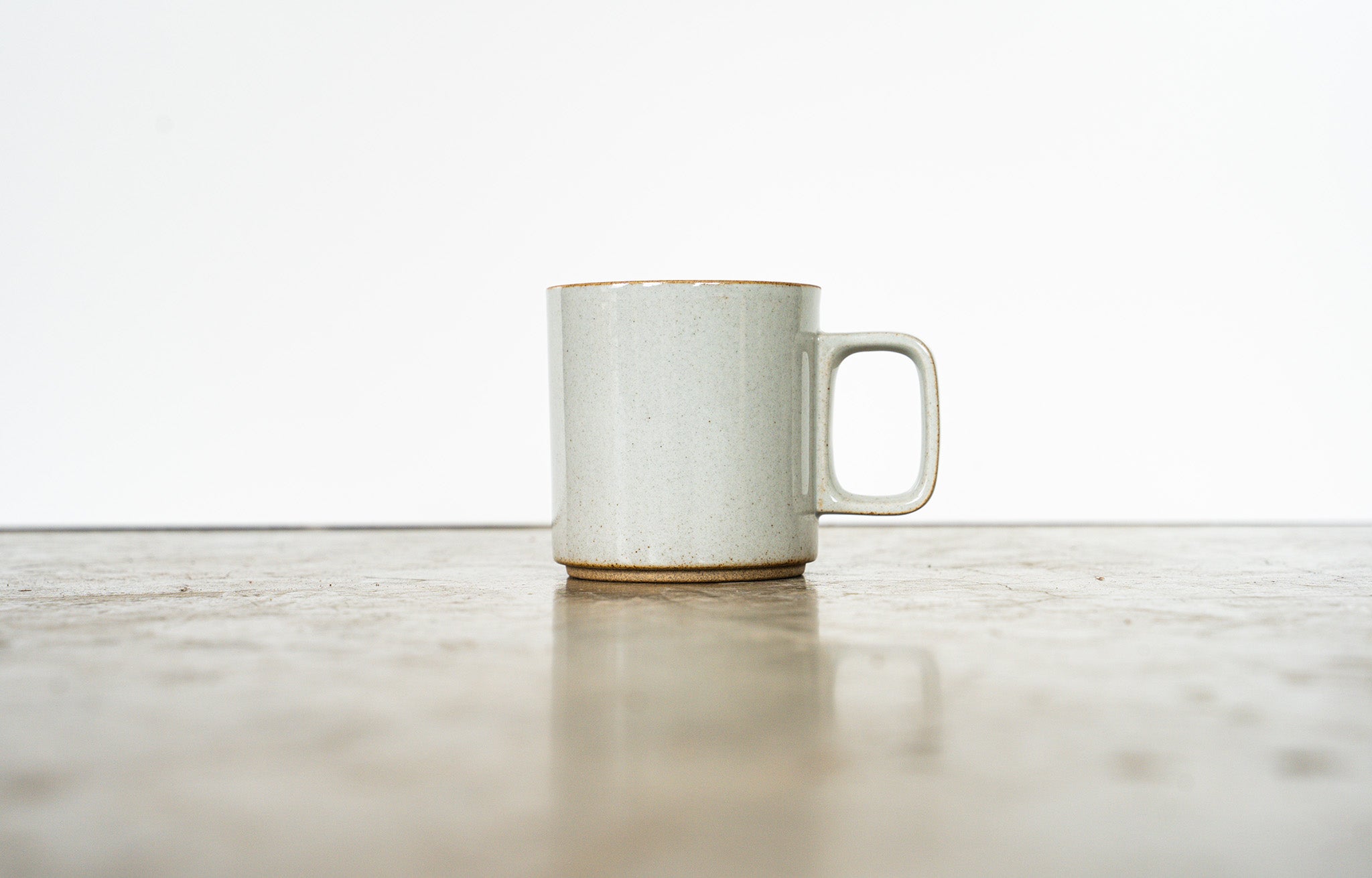 Medium Size Hasami Mug in Gloss Gray | lifestyle