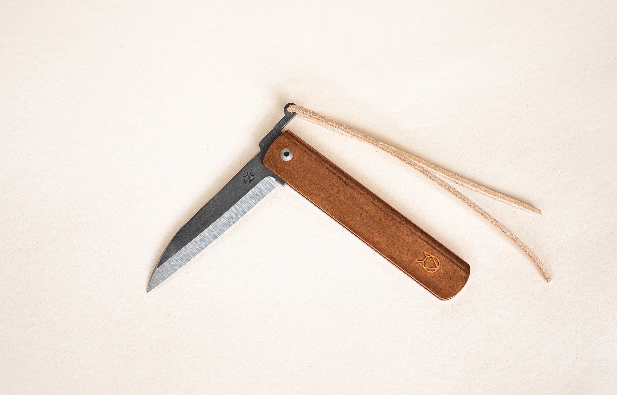 Urban Husky Friction Folding Knife | lifestyle
